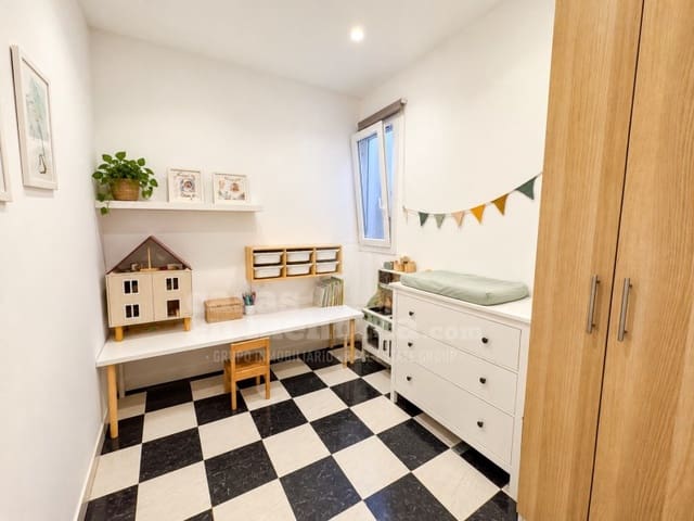 3 soveværelse Byhus til salg i Mahón / Maó med garage - € 439.000 (Ref: 10168436)