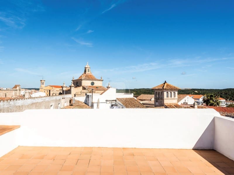 5 soveværelse Byhus til salg i Mahon / Mao med garage - € 852.000 (Ref: 10171209)