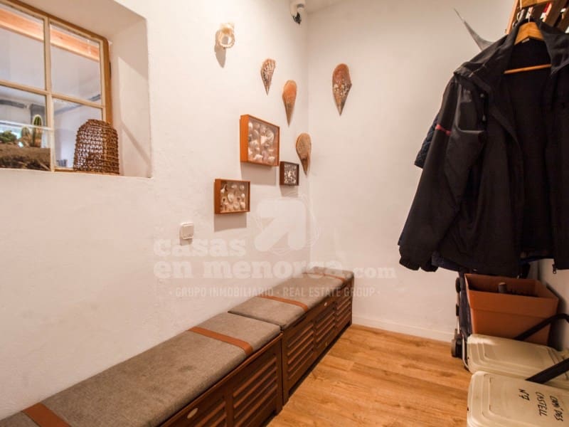 5 soveværelse Byhus til salg i Mahon / Mao med garage - € 852.000 (Ref: 10171209)