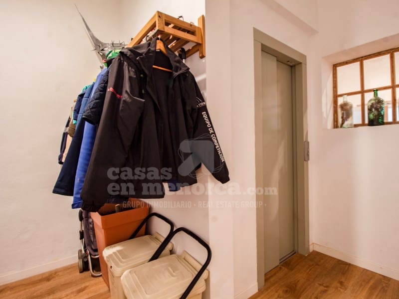 5 soveværelse Byhus til salg i Mahon / Mao med garage - € 852.000 (Ref: 10171209)