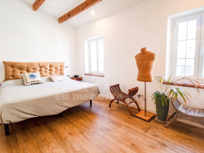 5 soveværelse Byhus til salg i Mahon / Mao med garage - € 852.000 (Ref: 10171209)