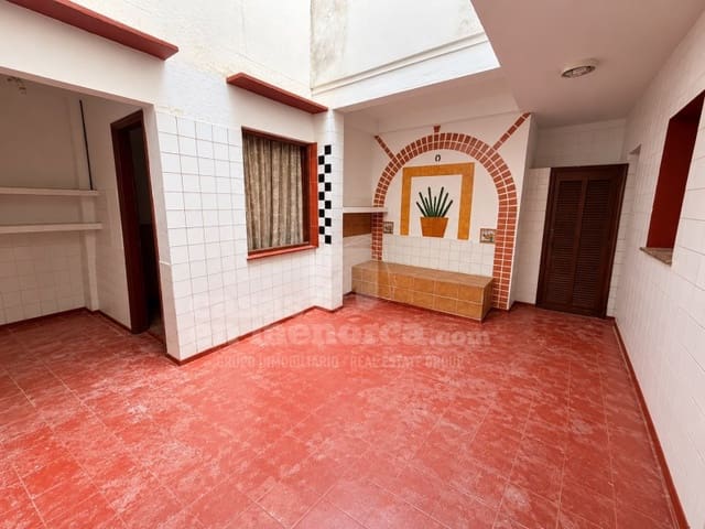 3 bedroom Townhouse for sale in Ciutadella, Ciutadella de Menorca - € 350,000 (Ref: 10182891)