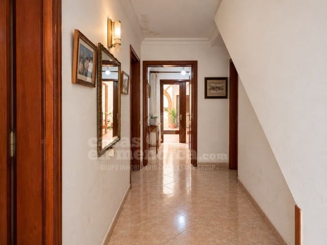 3 bedroom Townhouse for sale in Ciutadella, Ciutadella de Menorca - € 350,000 (Ref: 10182891)