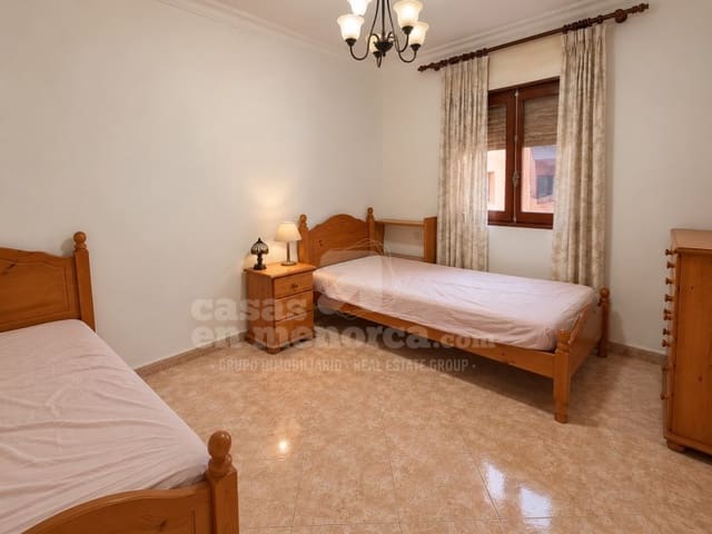 3 bedroom Townhouse for sale in Ciutadella, Ciutadella de Menorca - € 350,000 (Ref: 10182891)
