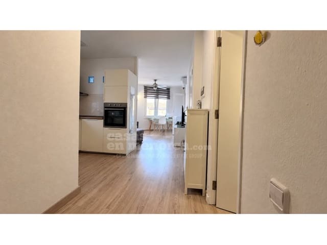 2 slaapkamer Flat te koop in Es Castell - € 235.000 (Ref: 10184420)