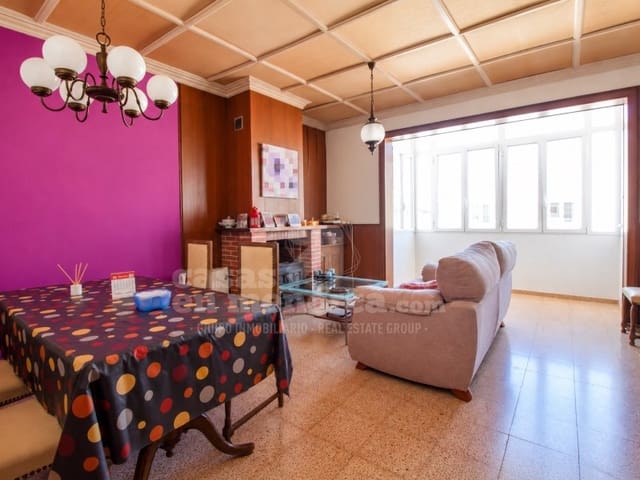 4 makuuhuone Omakotitalo myytävänä paikassa San Clemente / Sant Climent, Mahón / Maó mukana 
autotalli - 495 000 € (Ref: 10186765)