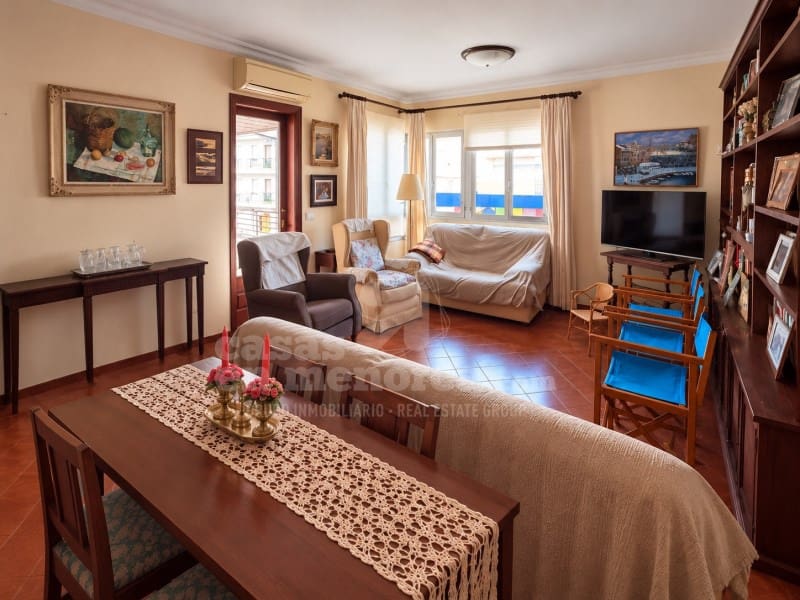 Piso de 3 habitaciones en Ciutadella de Menorca en venta - 340.000 € (Ref: 10186766)
