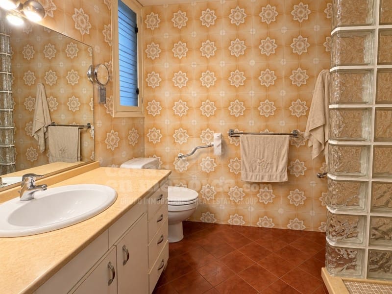 Piso de 3 habitaciones en Ciutadella de Menorca en venta - 340.000 € (Ref: 10186766)