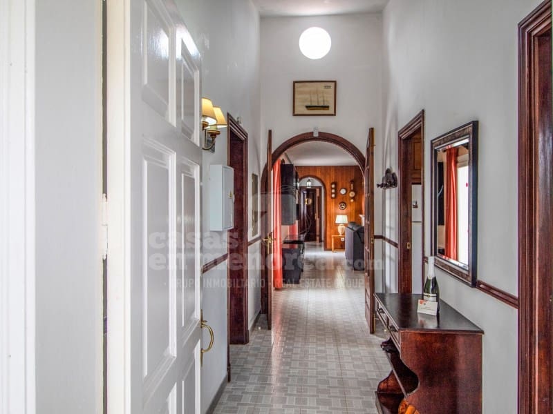 3 soveværelse Villa til salg i Ciutadella de Menorca med swimmingpool garage - € 760.000 (Ref: 7962241)