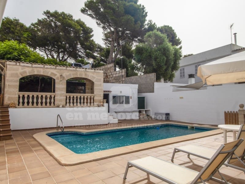 1 bedroom Villa for sale in Cala Blanca with pool - € 420,000 (Ref: 7962301)