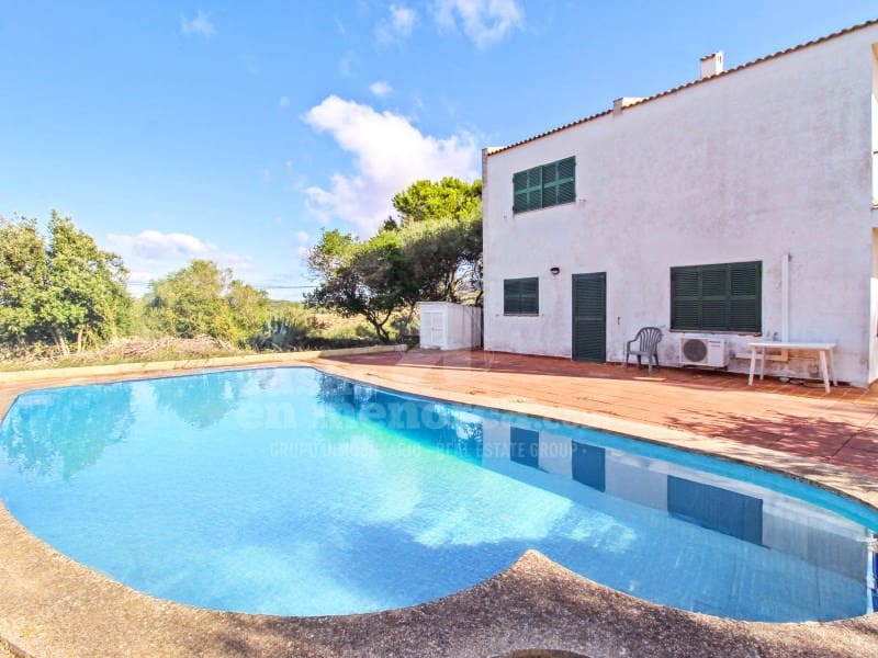 7 soveværelse Finca/Landehus til salg i Cala Galdana med swimmingpool - € 800.000 (Ref: 7962314)