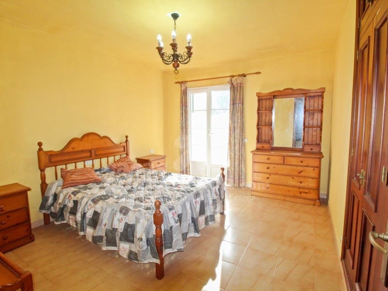 7 soveværelse Finca/Landehus til salg i Cala Galdana med swimmingpool - € 800.000 (Ref: 7962314)