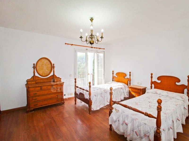 7 soveværelse Finca/Landehus til salg i Cala Galdana med swimmingpool - € 800.000 (Ref: 7962314)