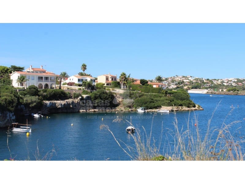 8 quarto Moradia para venda em Es Castell com piscina - 1 275 000 € (Ref: 7962319)