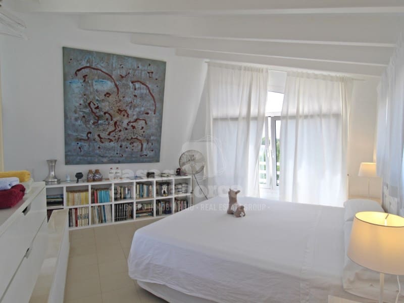 8 quarto Moradia para venda em Es Castell com piscina - 1 275 000 € (Ref: 7962319)