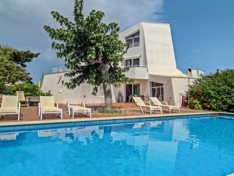 8 quarto Moradia para venda em Es Castell com piscina - 1 275 000 € (Ref: 7962319)