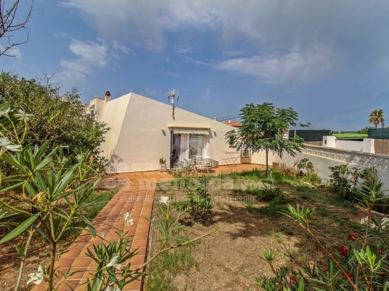 8 quarto Moradia para venda em Es Castell com piscina - 1 275 000 € (Ref: 7962319)