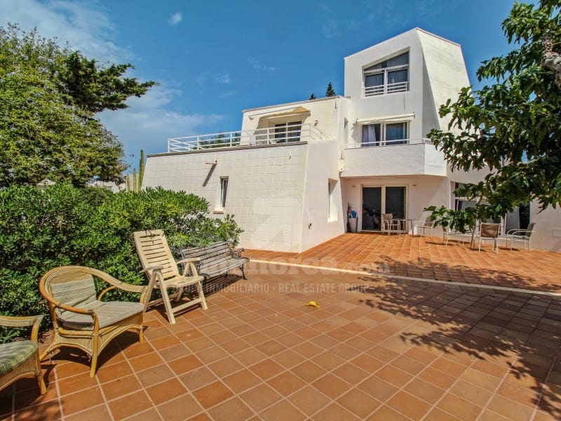 8 quarto Moradia para venda em Es Castell com piscina - 1 275 000 € (Ref: 7962319)