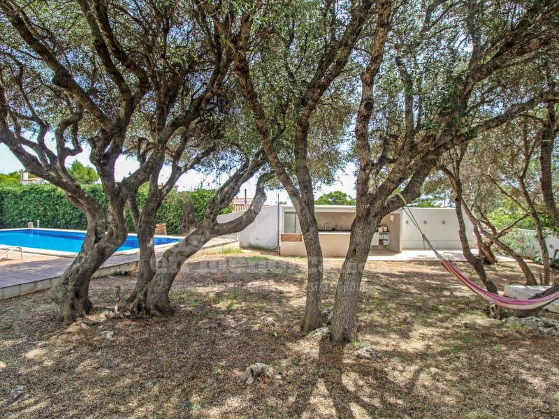 8 quarto Moradia para venda em Es Castell com piscina - 1 275 000 € (Ref: 7962319)