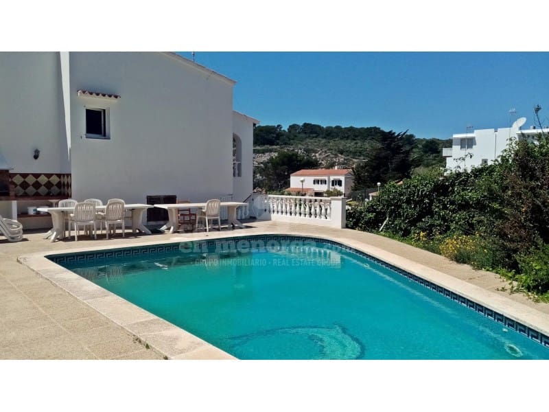 4 soveværelse Villa til salg i Mahon / Mao med swimmingpool garage - € 870.000 (Ref: 7962359)