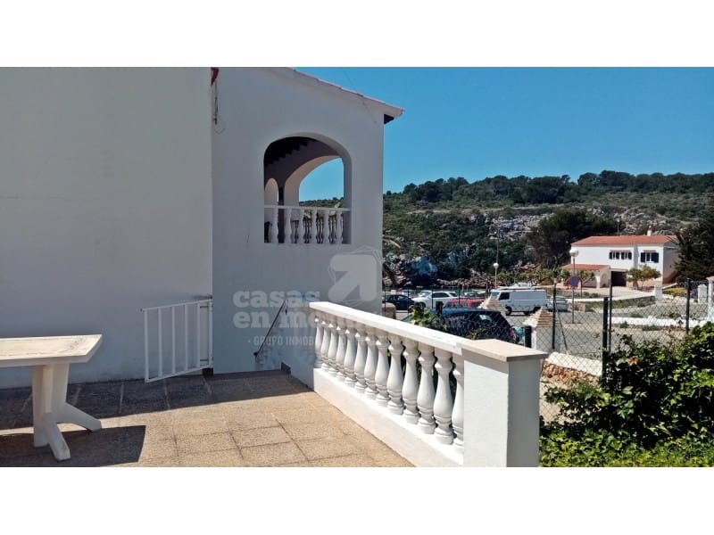 4 soveværelse Villa til salg i Mahon / Mao med swimmingpool garage - € 870.000 (Ref: 7962359)