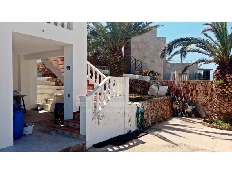 4 soveværelse Villa til salg i Mahon / Mao med swimmingpool garage - € 870.000 (Ref: 7962359)