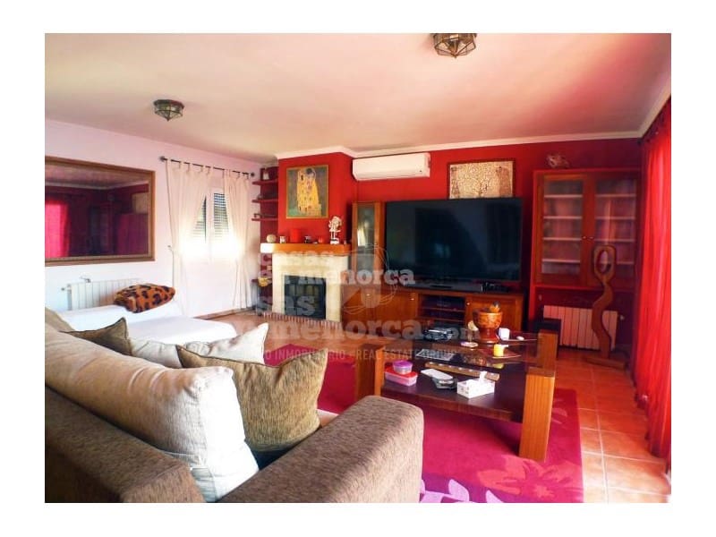 3 soveværelse Villa til salg i Trebaluger med swimmingpool garage - € 850.000 (Ref: 7962403)