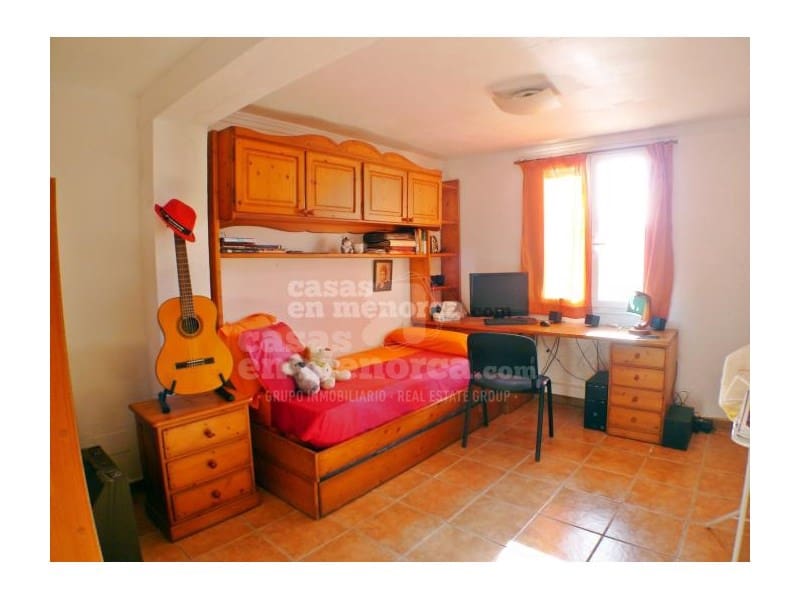 3 soveværelse Villa til salg i Trebaluger med swimmingpool garage - € 850.000 (Ref: 7962403)