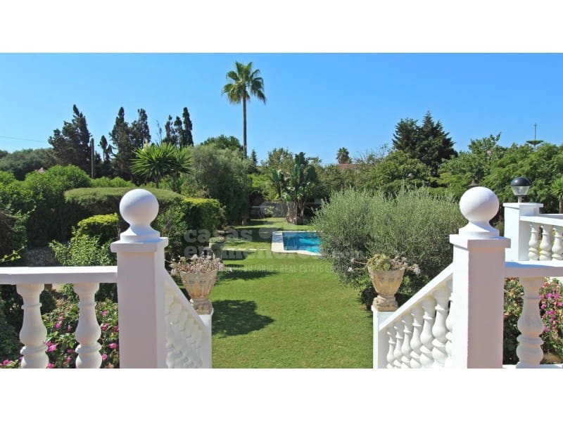 3 soveværelse Finca/Landehus til salg i La Argentina med swimmingpool garage - € 990.000 (Ref: 7962409)