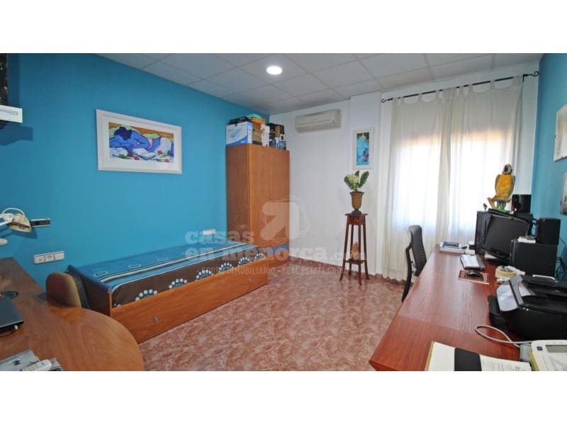 3 soveværelse Finca/Landehus til salg i La Argentina med swimmingpool garage - € 990.000 (Ref: 7962409)