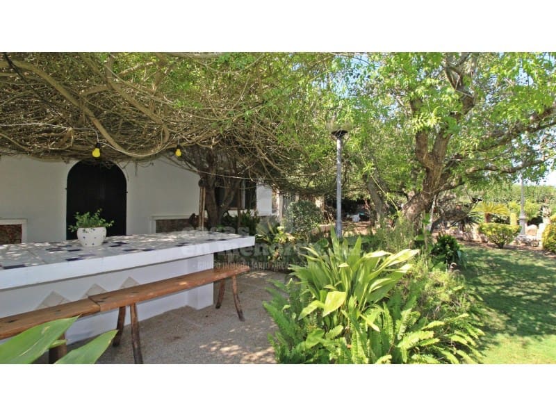 3 soveværelse Finca/Landehus til salg i La Argentina med swimmingpool garage - € 990.000 (Ref: 7962409)