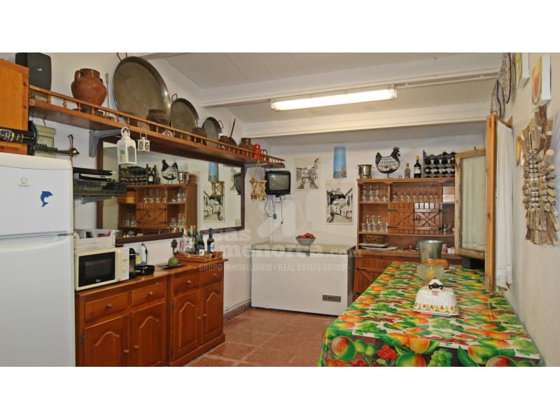 3 soveværelse Finca/Landehus til salg i La Argentina med swimmingpool garage - € 990.000 (Ref: 7962409)