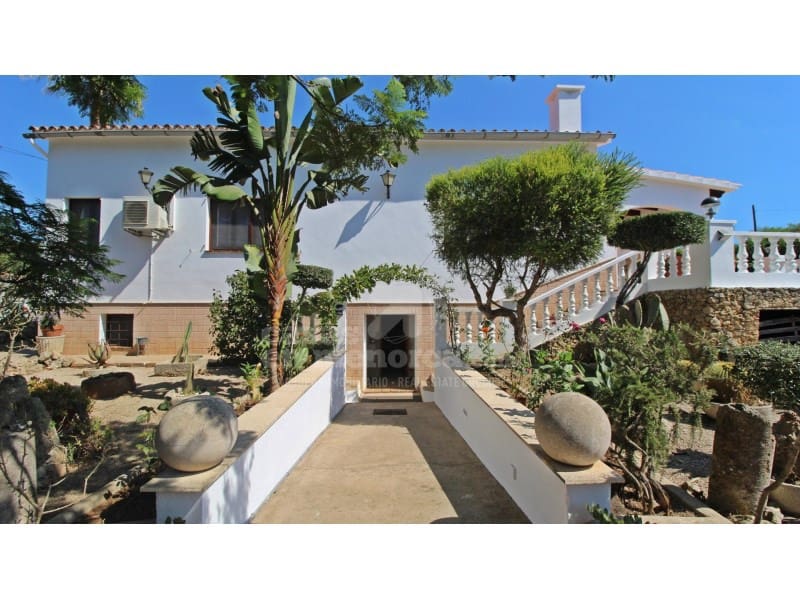 3 soveværelse Finca/Landehus til salg i La Argentina med swimmingpool garage - € 990.000 (Ref: 7962409)