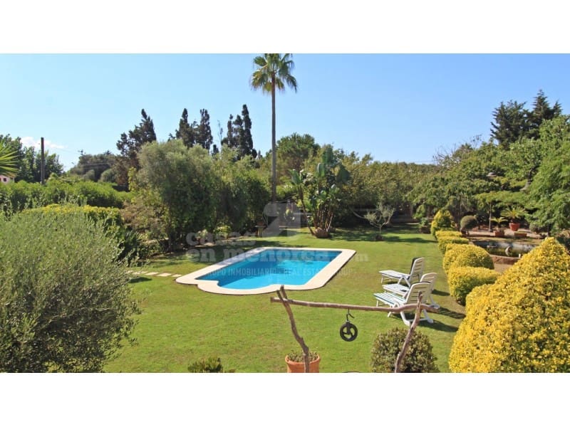 3 soveværelse Finca/Landehus til salg i La Argentina med swimmingpool garage - € 990.000 (Ref: 7962409)