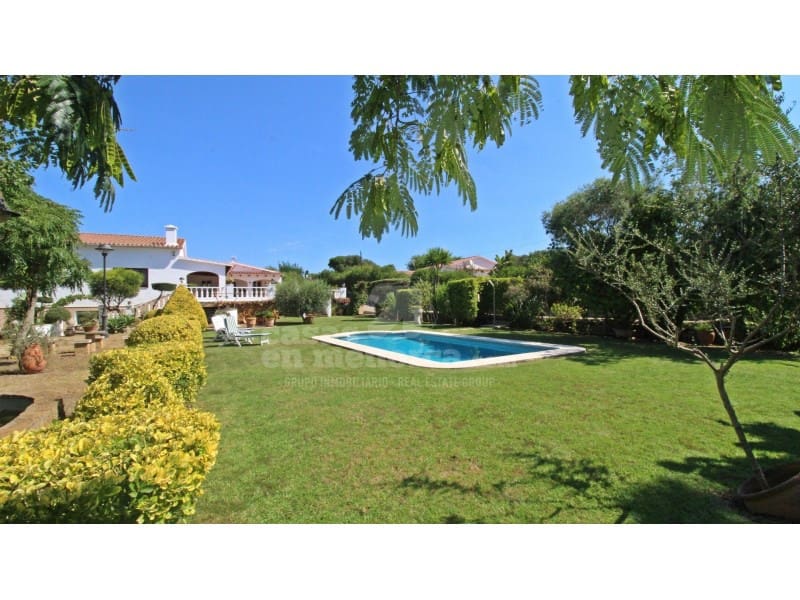 3 soveværelse Finca/Landehus til salg i La Argentina med swimmingpool garage - € 990.000 (Ref: 7962409)