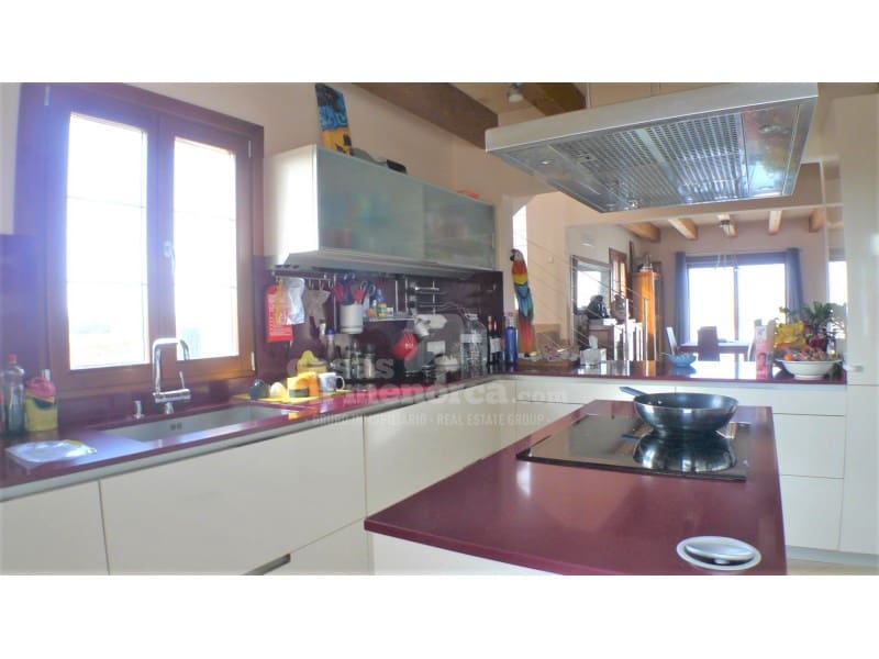 3 soveværelse Finca/Landehus til salg i Ciutadella de Menorca med garage - € 1.500.000 (Ref: 7962410)