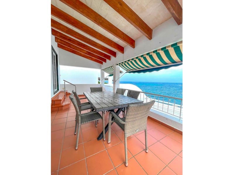 4 bedroom Villa for sale in San Luis / Sant Lluis - € 1,950,000 (Ref: 7962411)