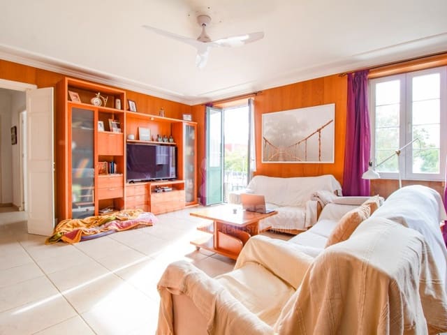 5 soveværelse Byhus til salg i Es Castell med garage - € 520.000 (Ref: 7979814)