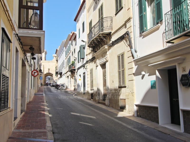 5 soveværelse Byhus til salg i Mahon / Mao - € 650.000 (Ref: 7979821)