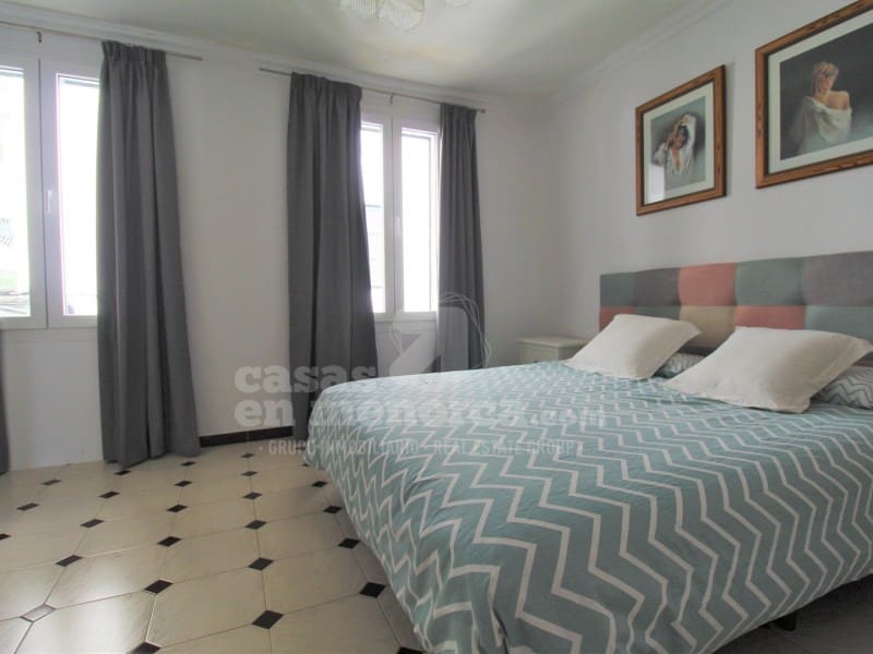 3 bedroom Townhouse for sale in Mahon / Mao with garage - € 475,000 (Ref: 7979834)