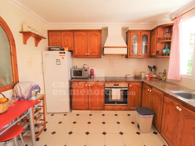 Casa de 3 habitaciones en Mahón / Maó en venta con garaje - 475.000 € (Ref: 7979834)