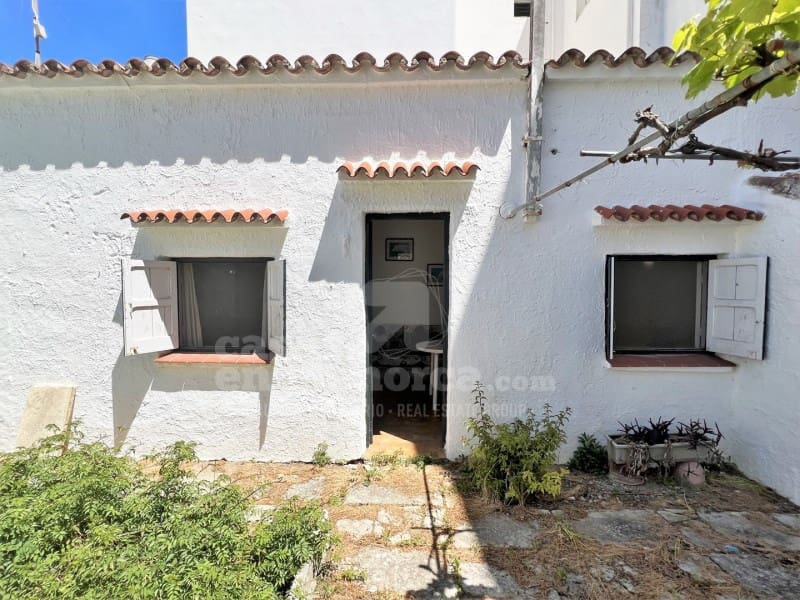 1 soveværelse Byhus til salg i Es Castell - € 380.000 (Ref: 7979837)