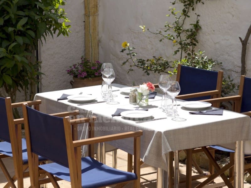 1 soveværelse Byhus til salg i Es Castell - € 380.000 (Ref: 7979837)