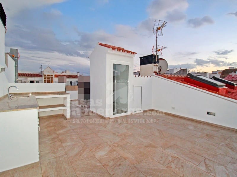 3 soveværelse Byhus til salg i Mahon / Mao med garage - € 890.000 (Ref: 7979844)