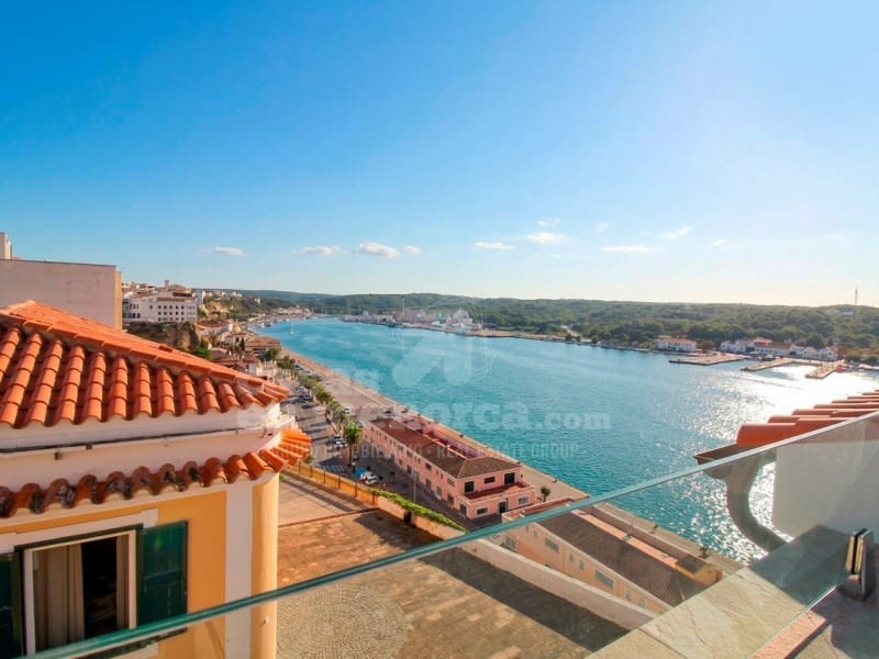 Casa de 3 habitaciones en Mahón / Maó en venta con garaje - 890.000 € (Ref: 7979844)