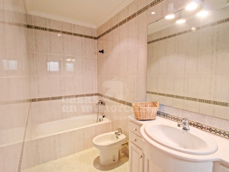 4 soveværelse Byhus til salg i Mahon / Mao - € 530.250 (Ref: 7979846)