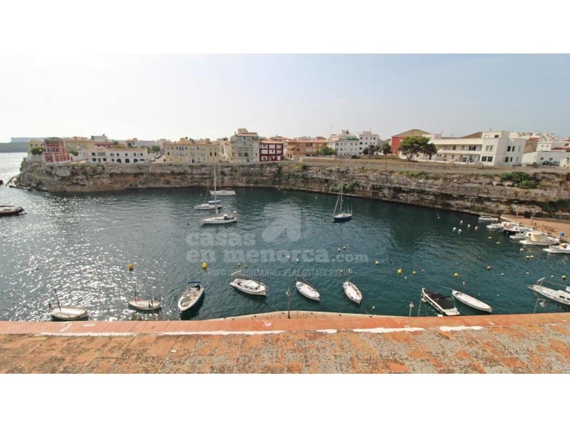 7 soveværelse Byhus til salg i Es Castell - € 1.490.000 (Ref: 7979886)