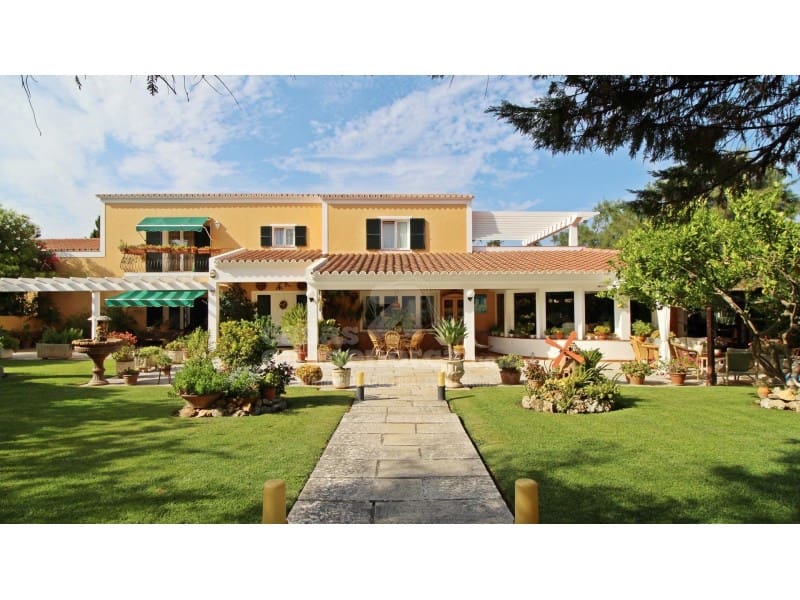 5 soveværelse Villa til salg i Mahon / Mao med swimmingpool garage - € 2.200.000 (Ref: 7979887)