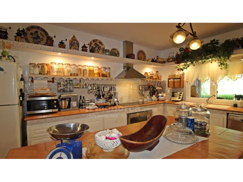 5 soveværelse Villa til salg i Mahon / Mao med swimmingpool garage - € 2.200.000 (Ref: 7979887)