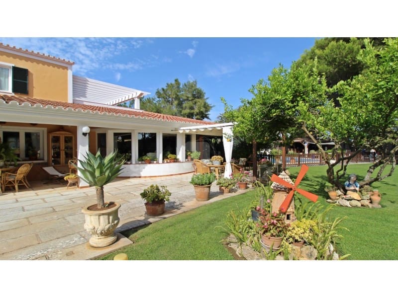 5 soveværelse Villa til salg i Mahon / Mao med swimmingpool garage - € 2.200.000 (Ref: 7979887)